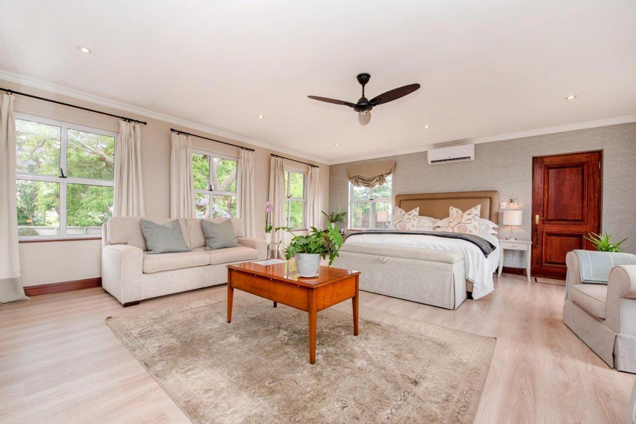 Wild Olive Executive Suite โจฮันเนสเบิร์ก ภายนอก รูปภาพ