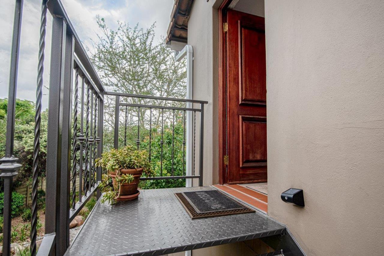 Wild Olive Executive Suite โจฮันเนสเบิร์ก ภายนอก รูปภาพ