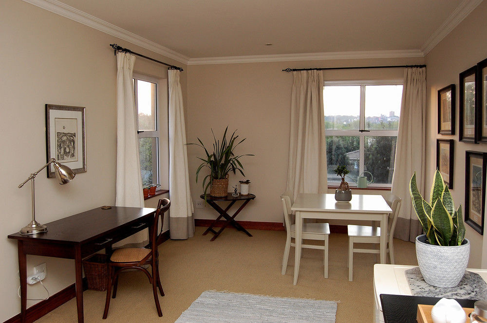 Wild Olive Executive Suite โจฮันเนสเบิร์ก ภายนอก รูปภาพ