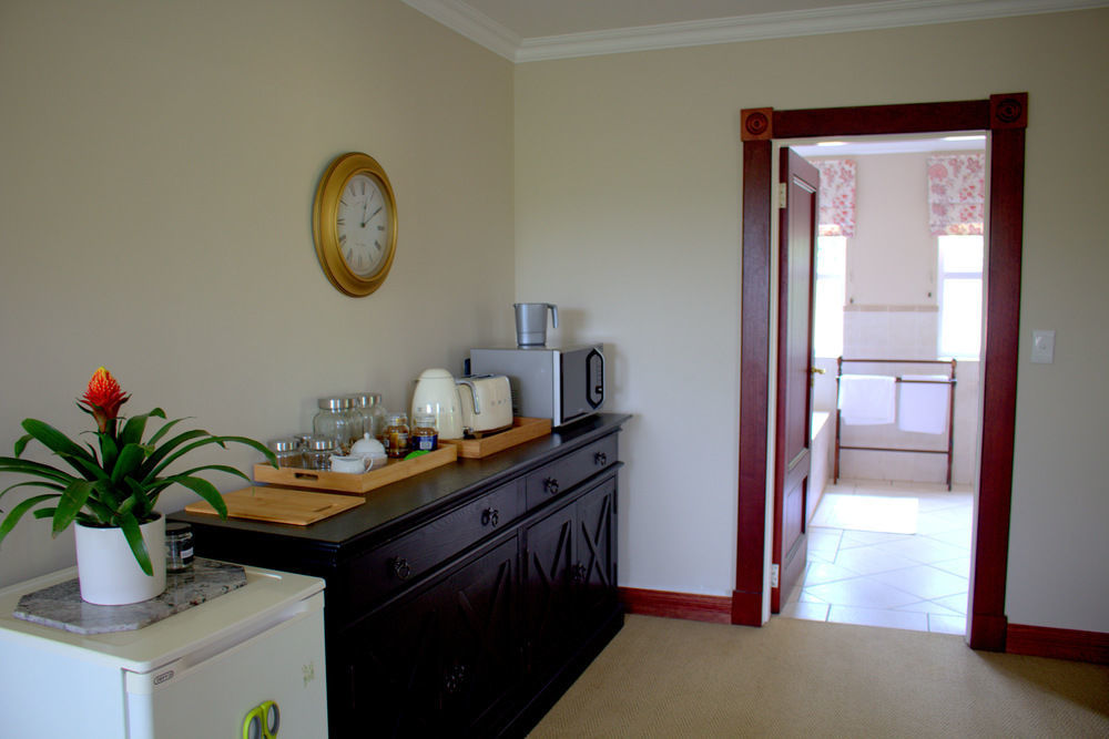 Wild Olive Executive Suite โจฮันเนสเบิร์ก ภายนอก รูปภาพ